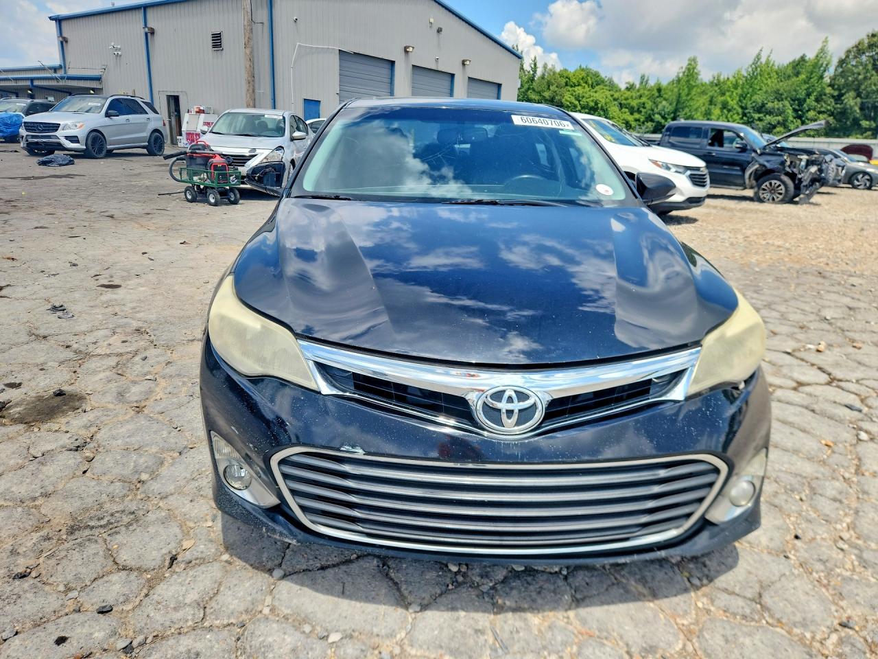 2015 TOYOTA AVALON
