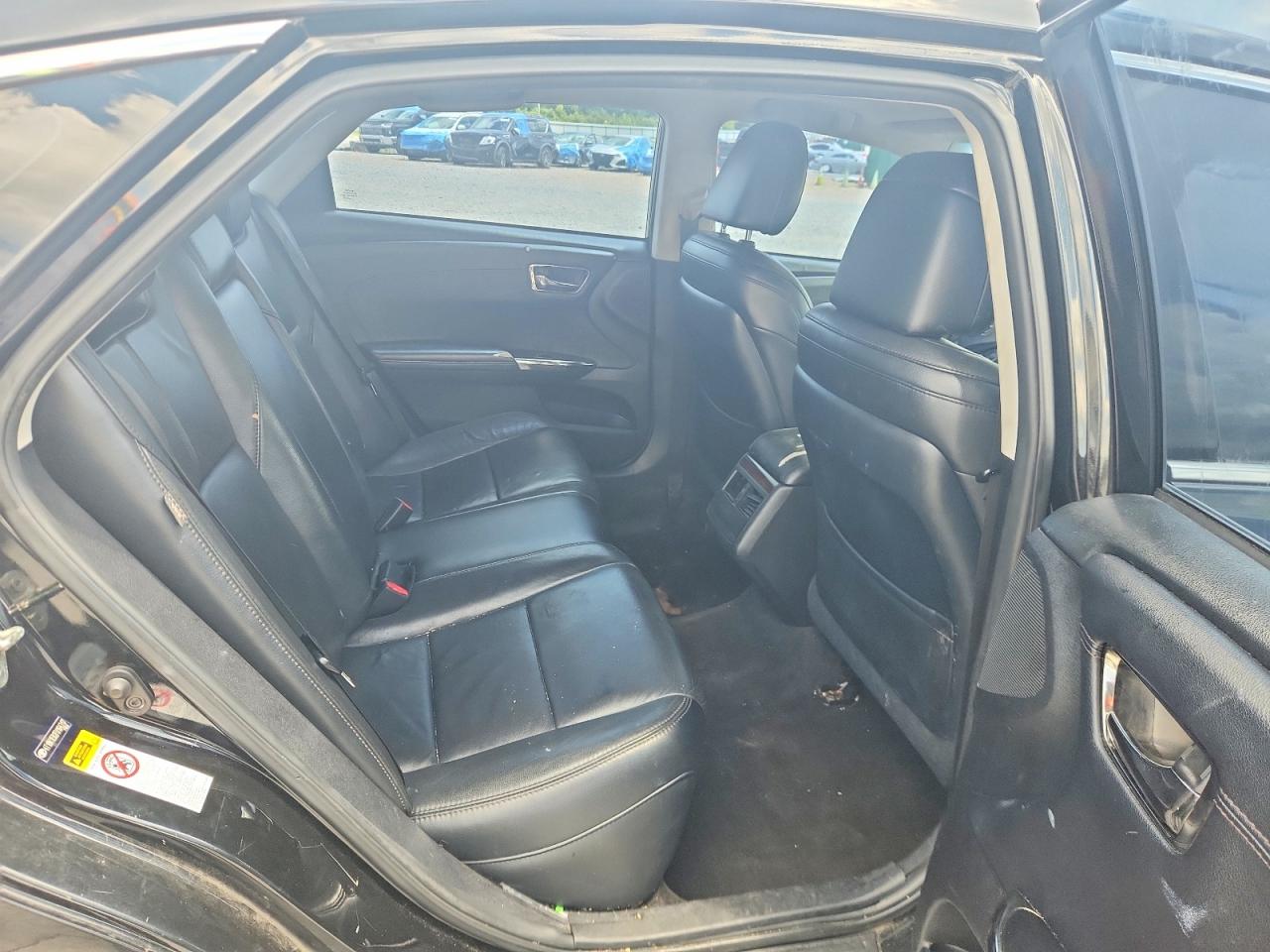 2015 TOYOTA AVALON