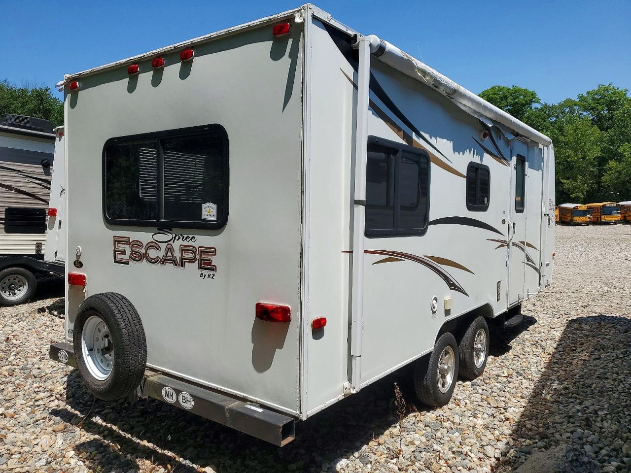 2013 KZ ESCAPE