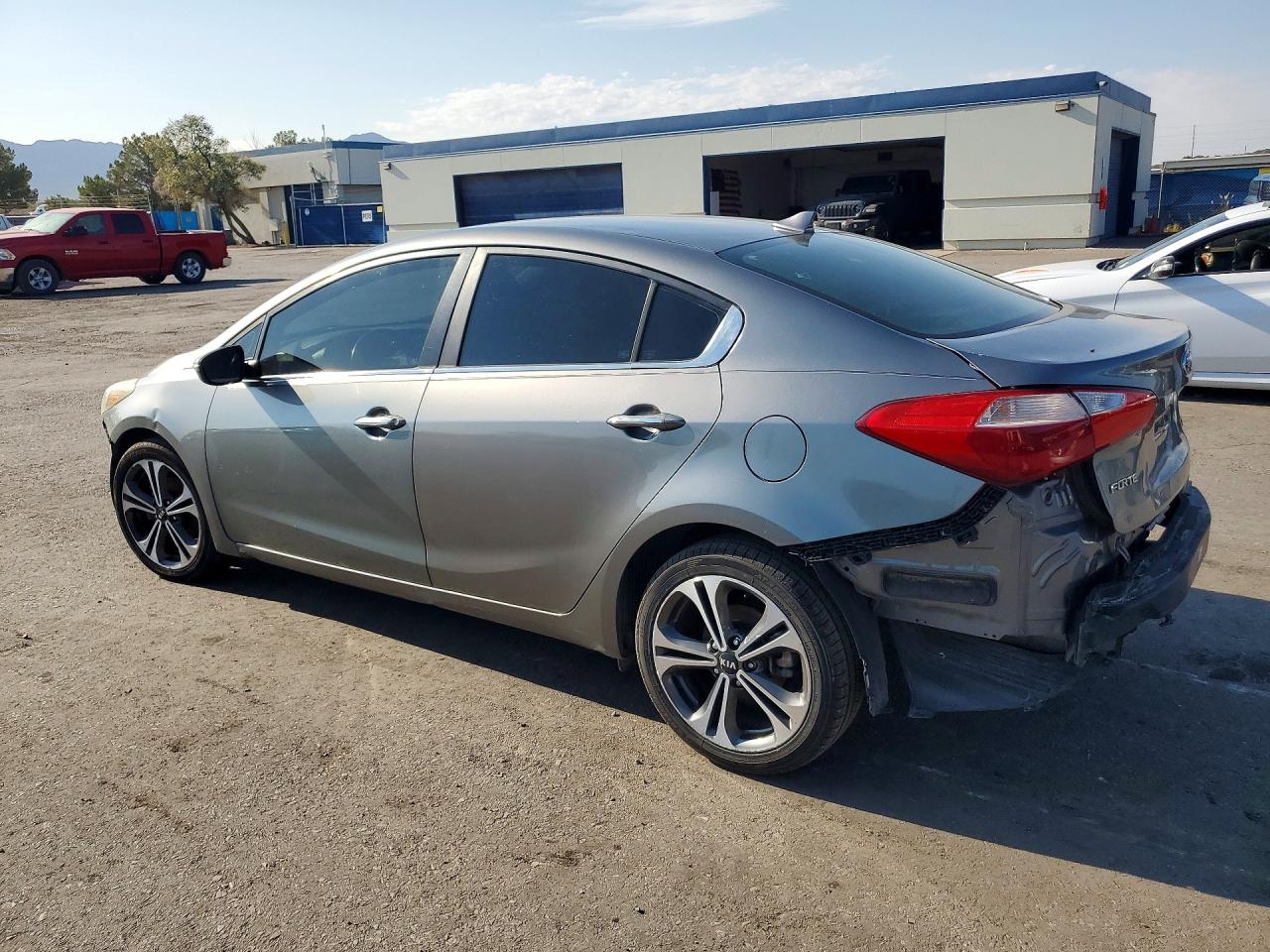 2015 KIA FORTE