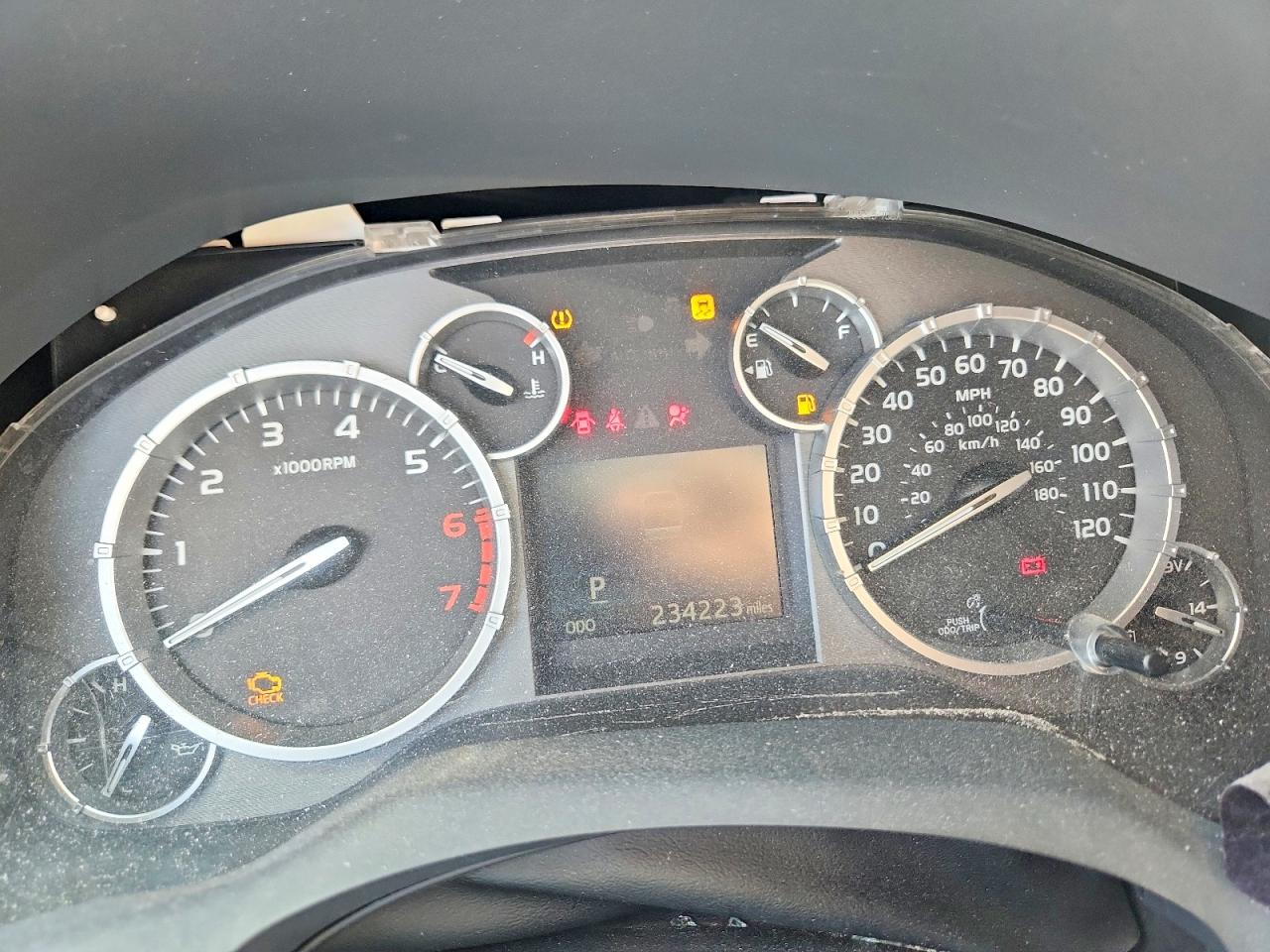 2014 TOYOTA TUNDRA