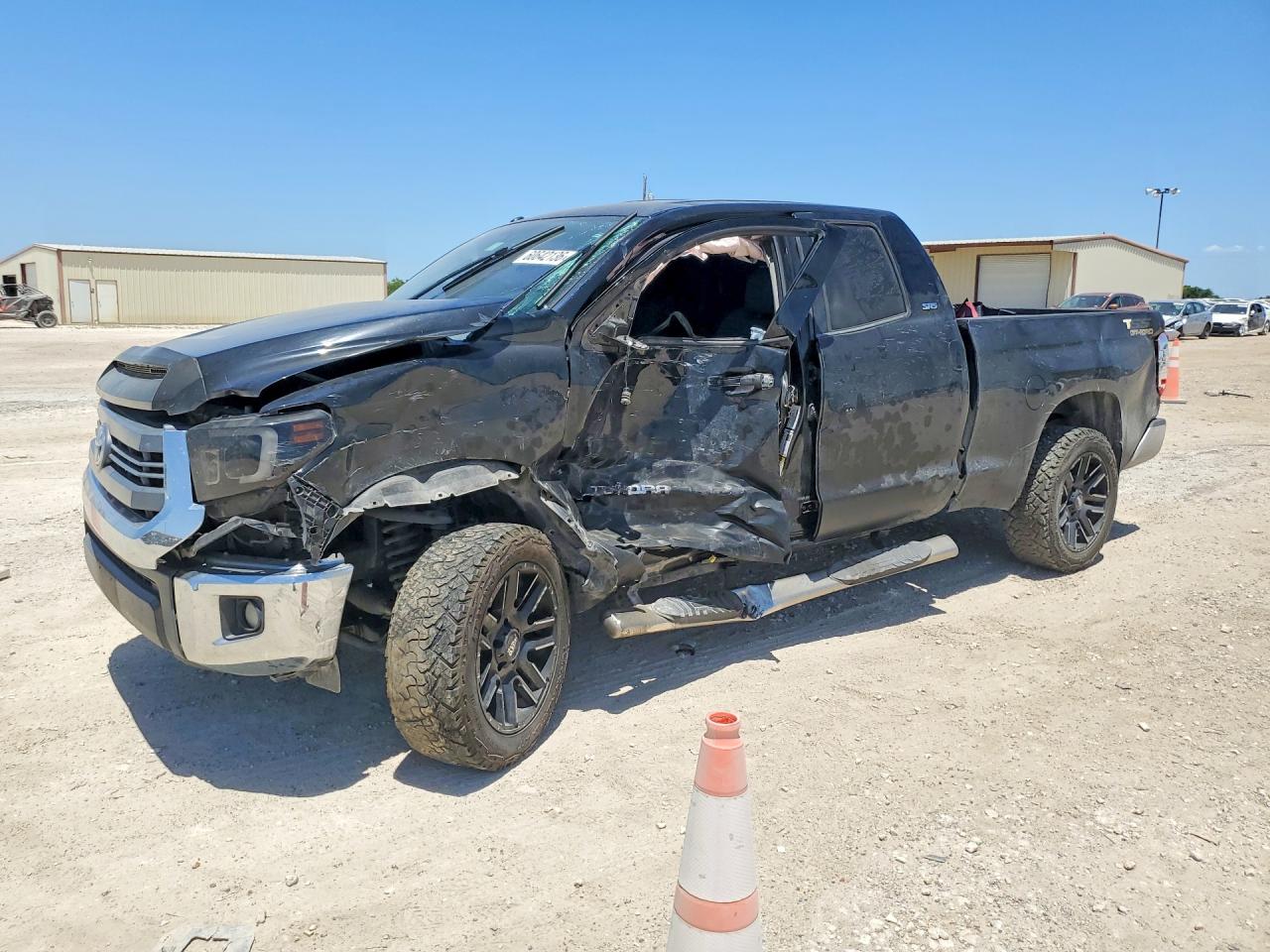 2014 TOYOTA TUNDRA