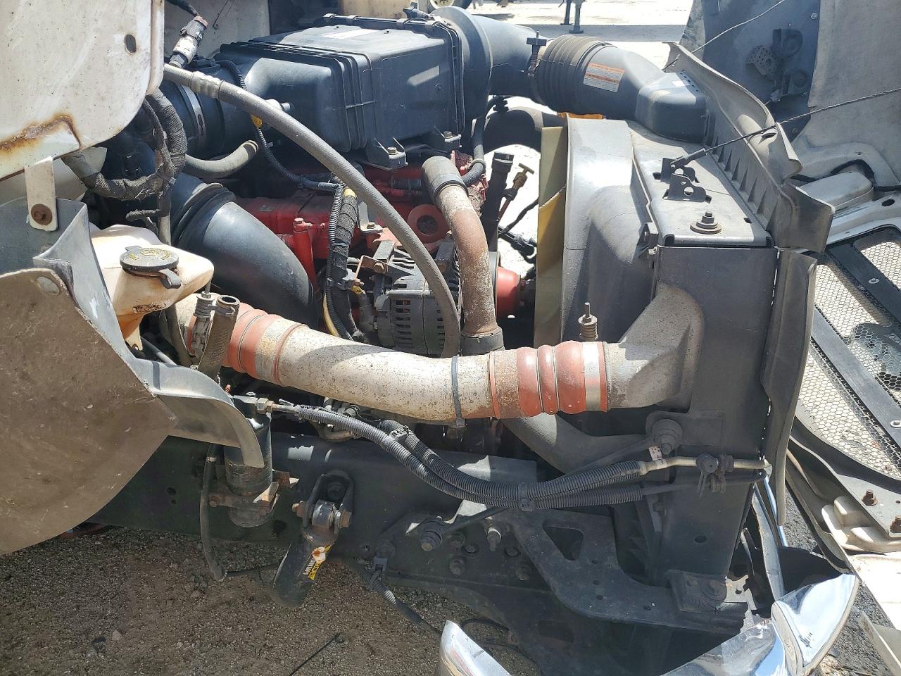 2013 FORD F750