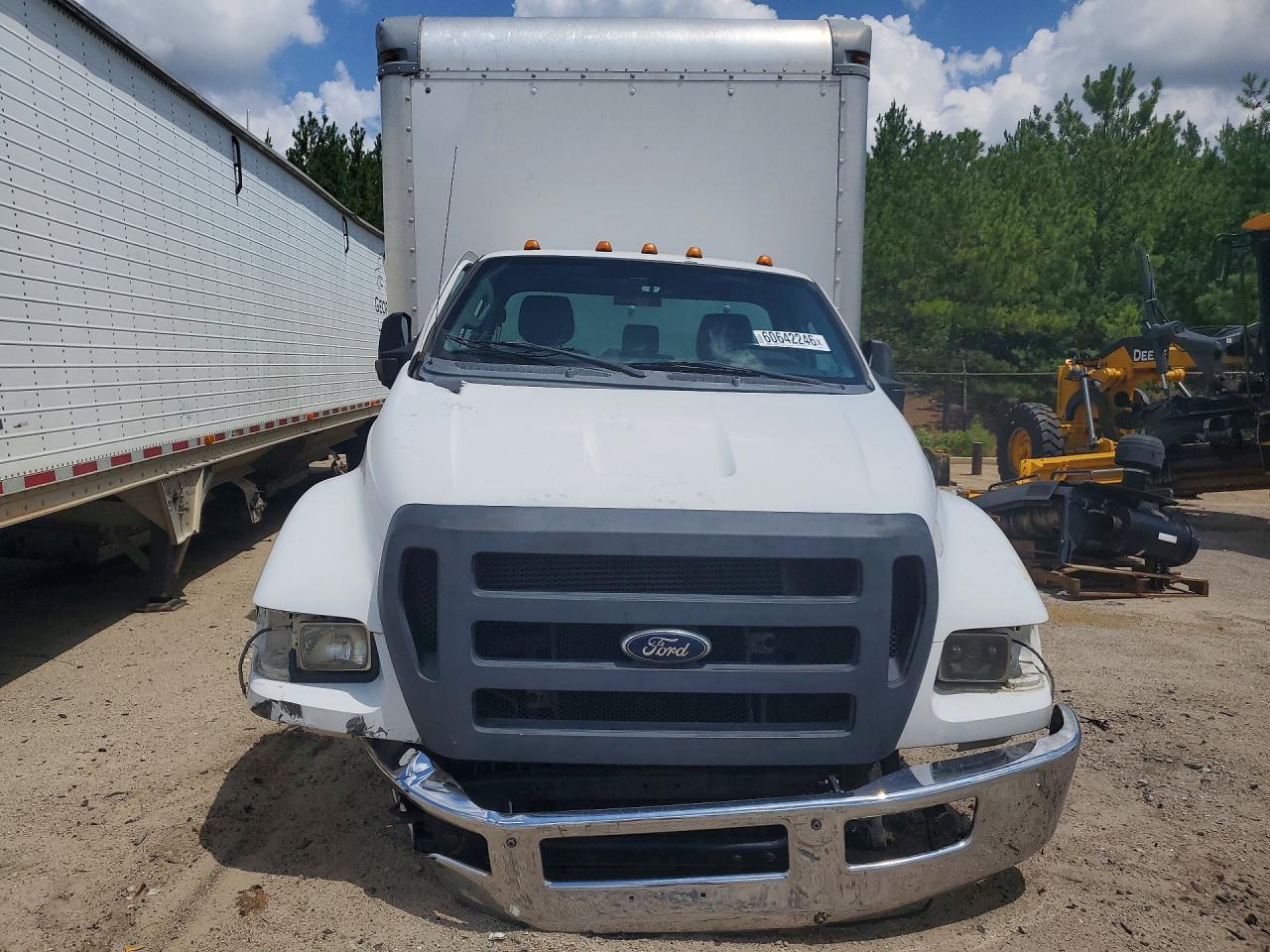 2013 FORD F750