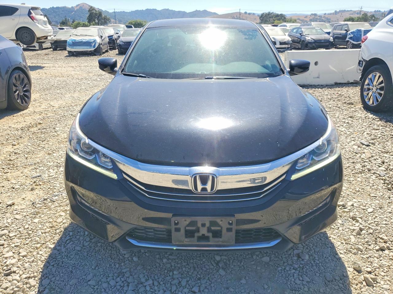 2016 HONDA ACCORD