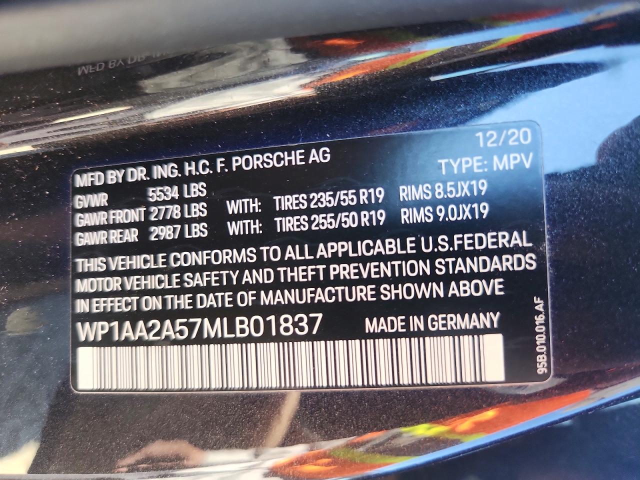 2021 PORSCHE MACAN