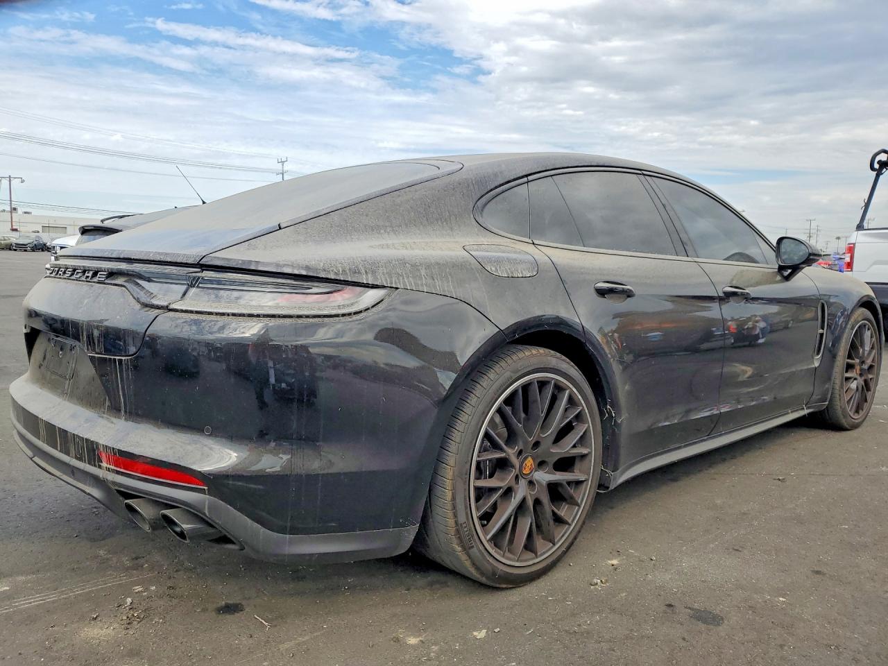 2023 PORSCHE PANAMERA