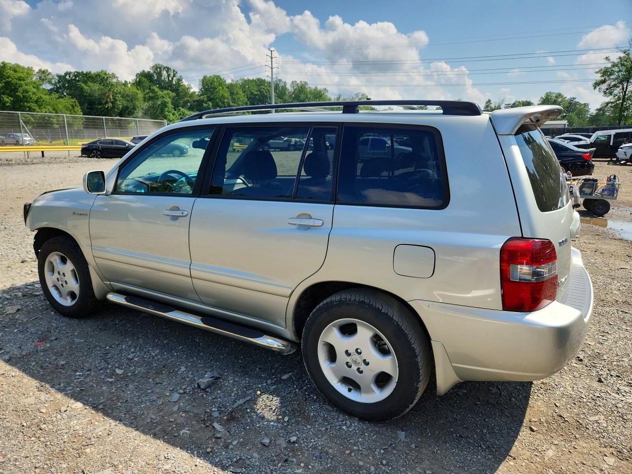 2005 TOYOTA HIGHLANDER