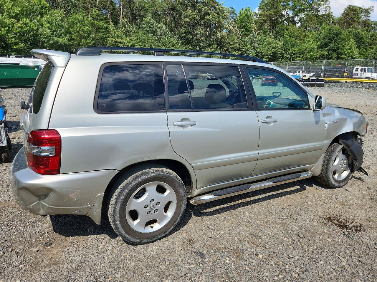 2005 TOYOTA HIGHLANDER
