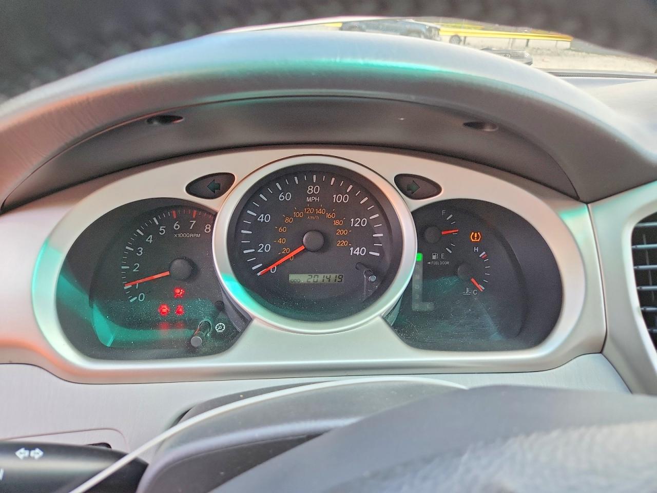 2005 TOYOTA HIGHLANDER