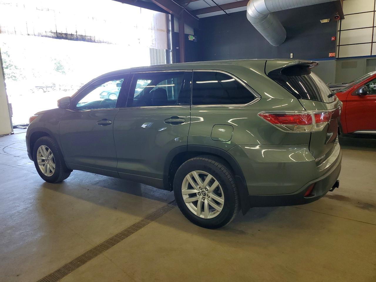 2016 TOYOTA HIGHLANDER
