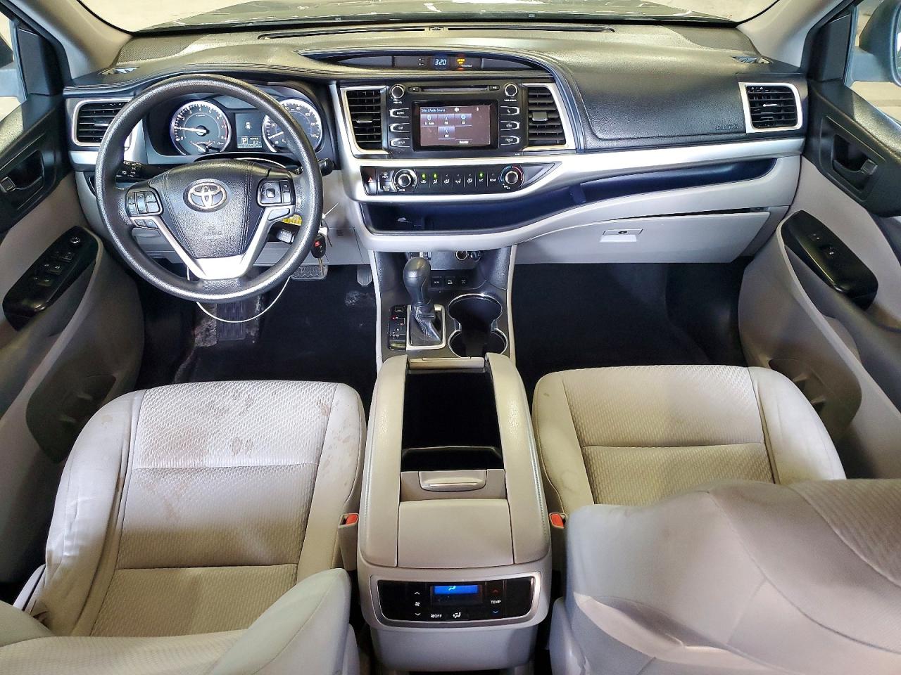 2016 TOYOTA HIGHLANDER