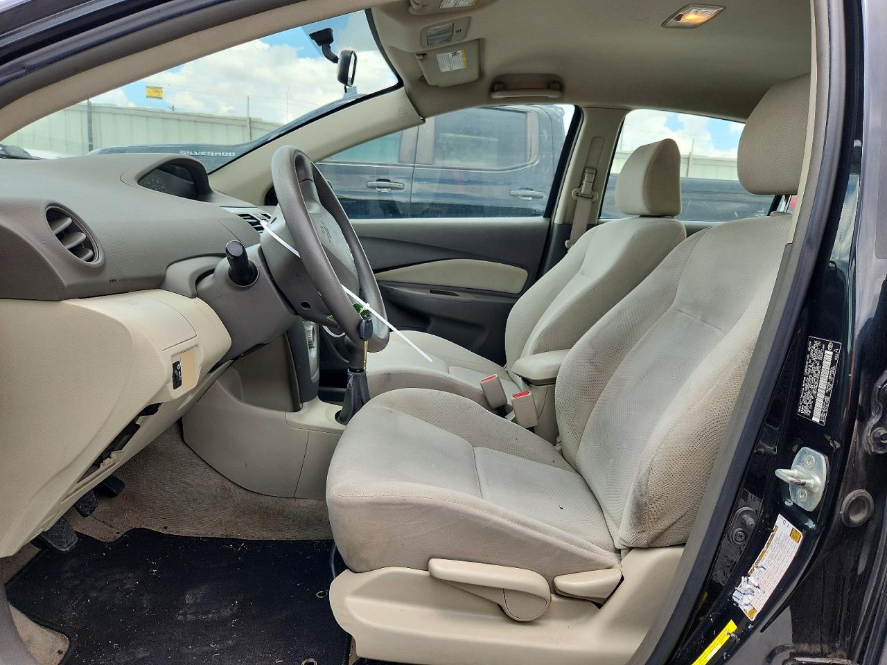 2010 TOYOTA YARIS