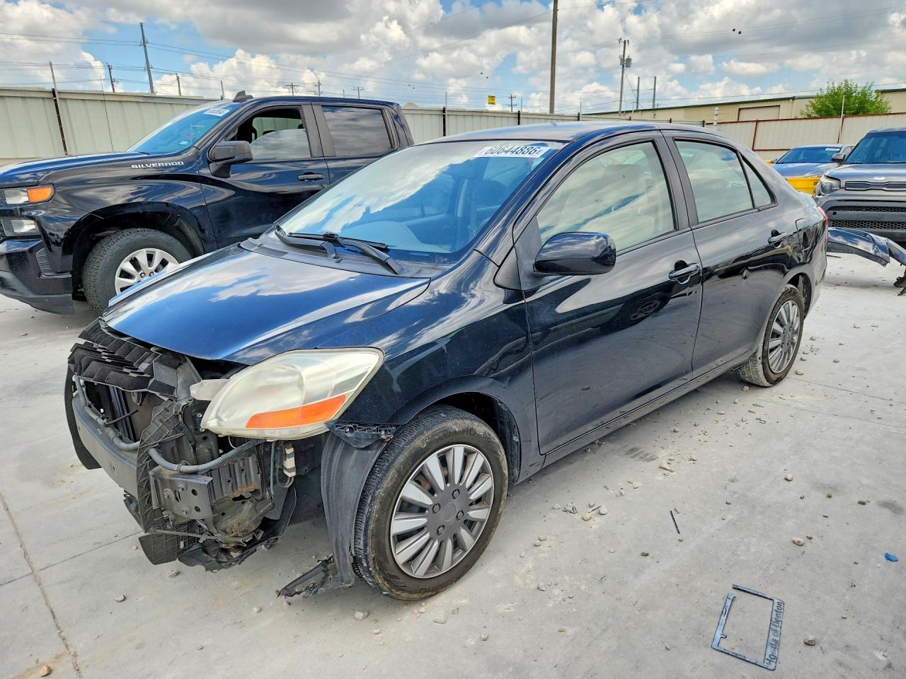 2010 TOYOTA YARIS