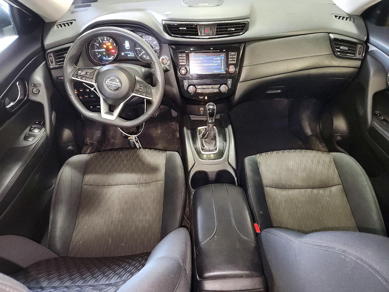2017 NISSAN ROGUE