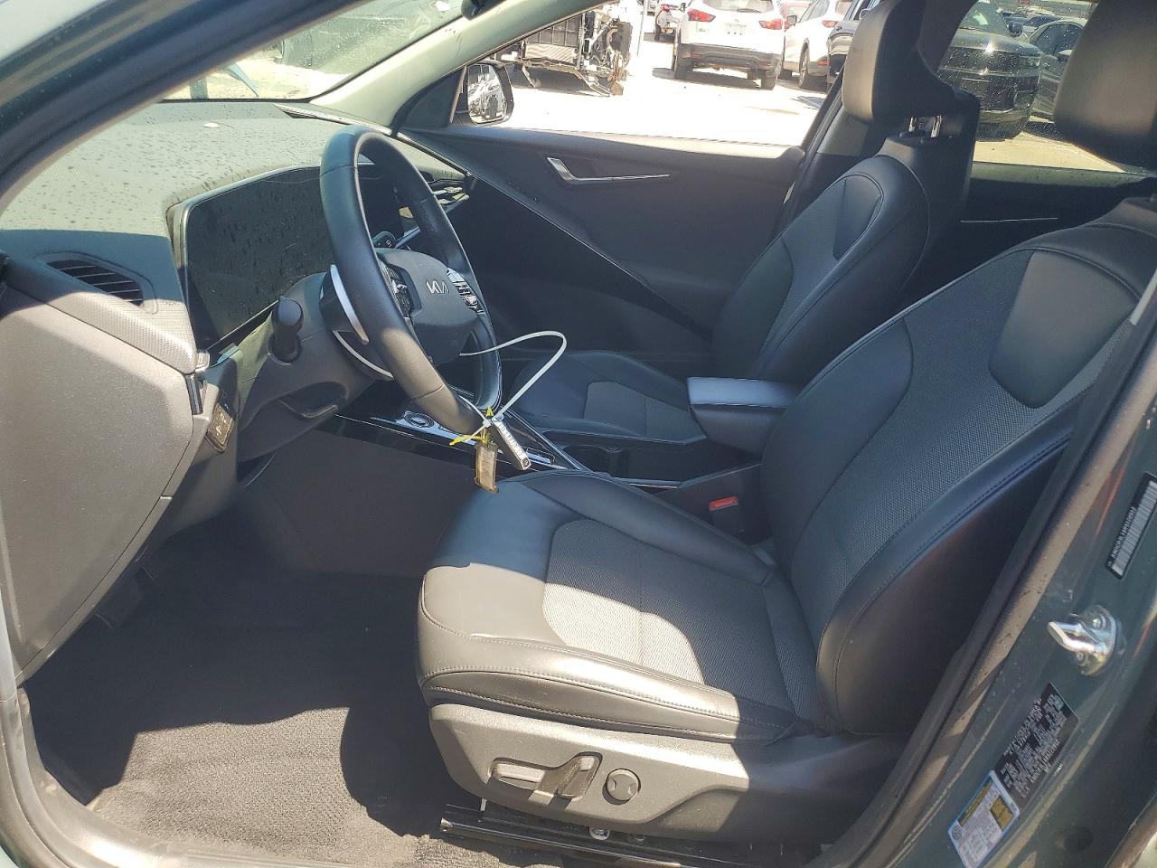 2024 KIA NIRO