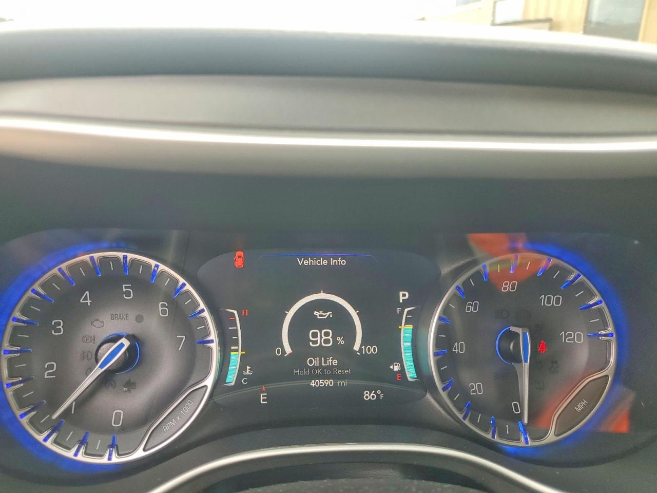2022 CHRYSLER PACIFICA