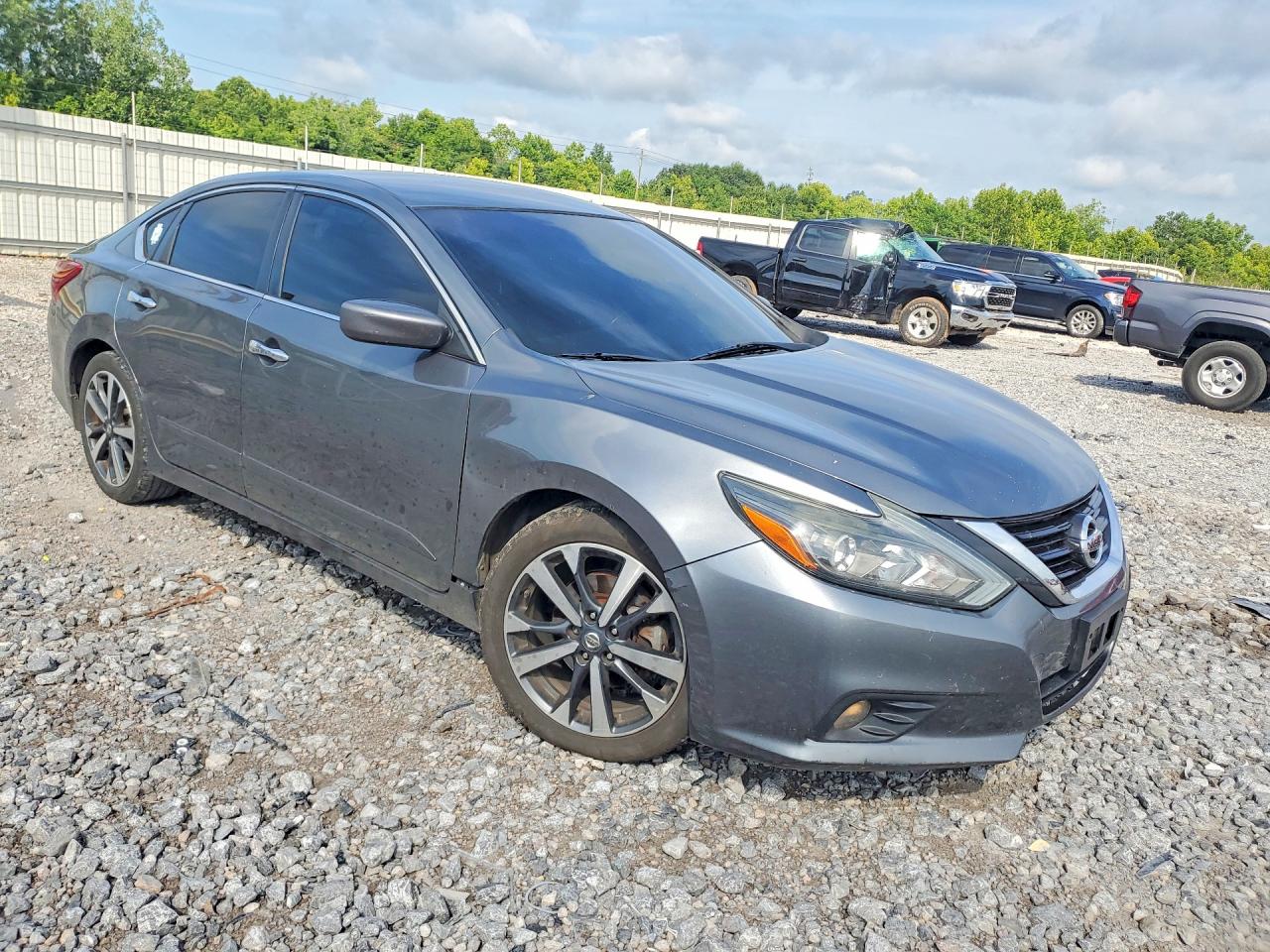 2017 NISSAN ALTIMA
