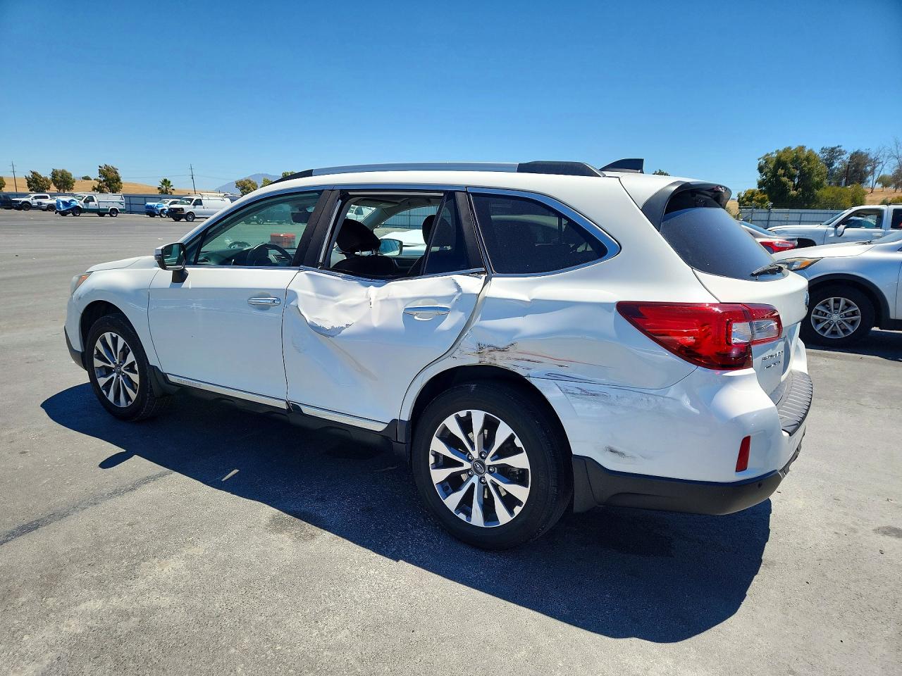 2017 SUBARU OUTBACK
