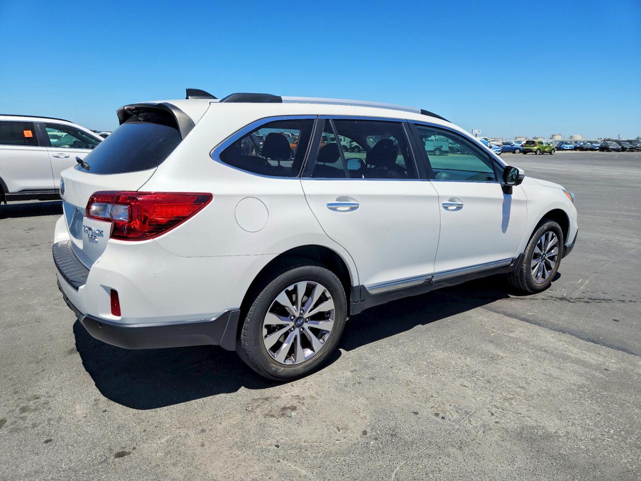 2017 SUBARU OUTBACK