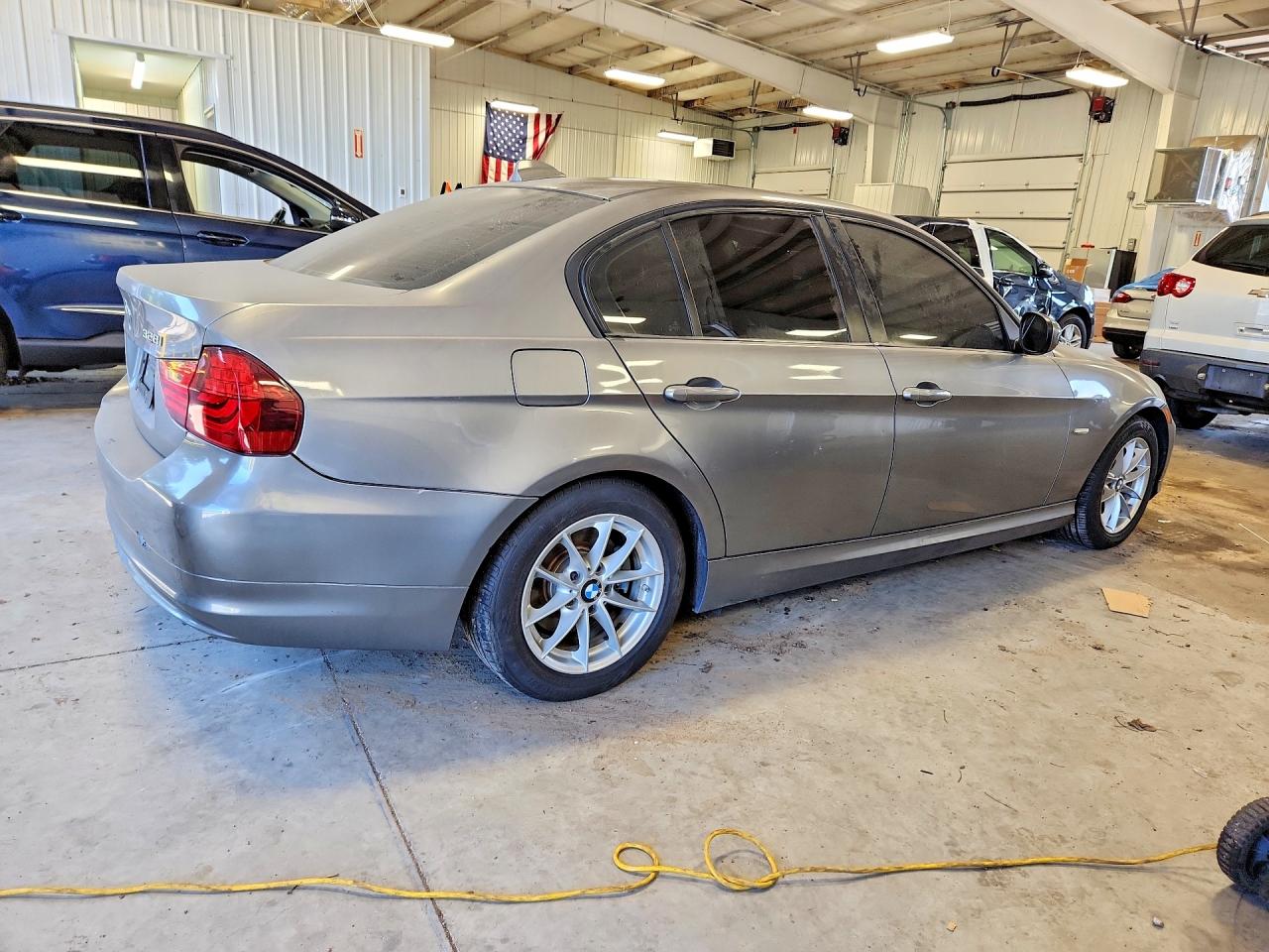 2010 BMW 3 SERIES