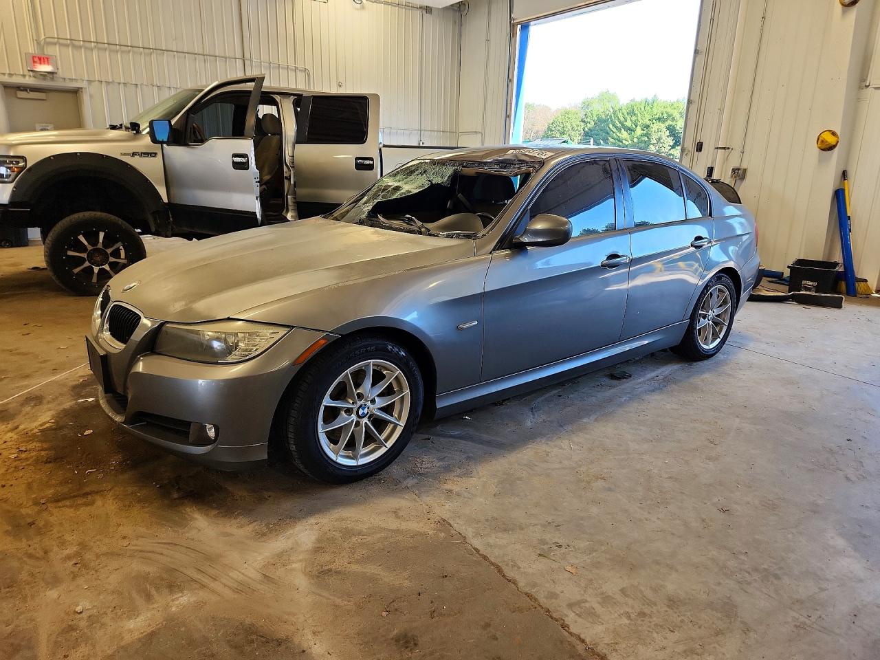 2010 BMW 3 SERIES