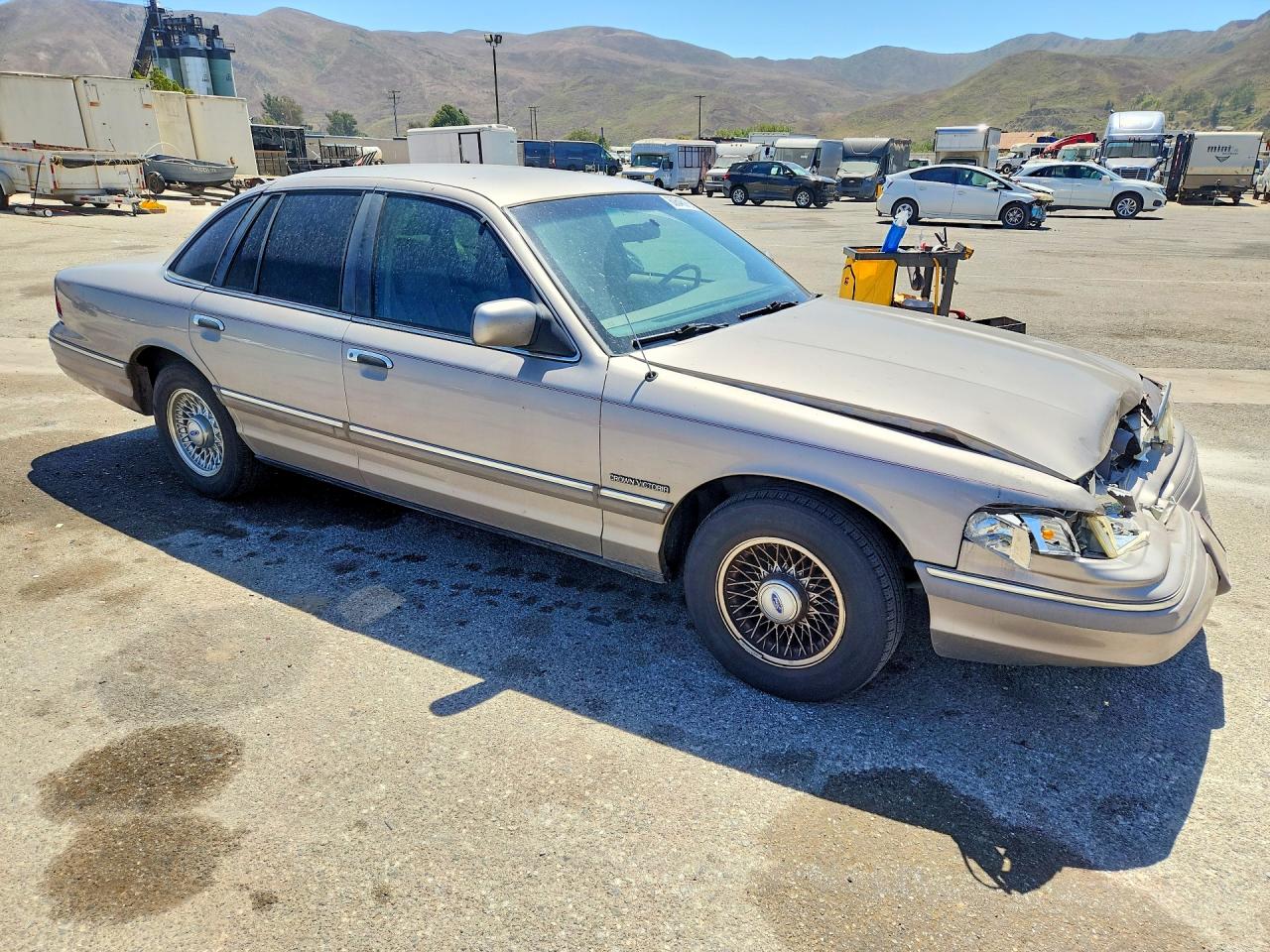 1994 FORD CROWN VIC