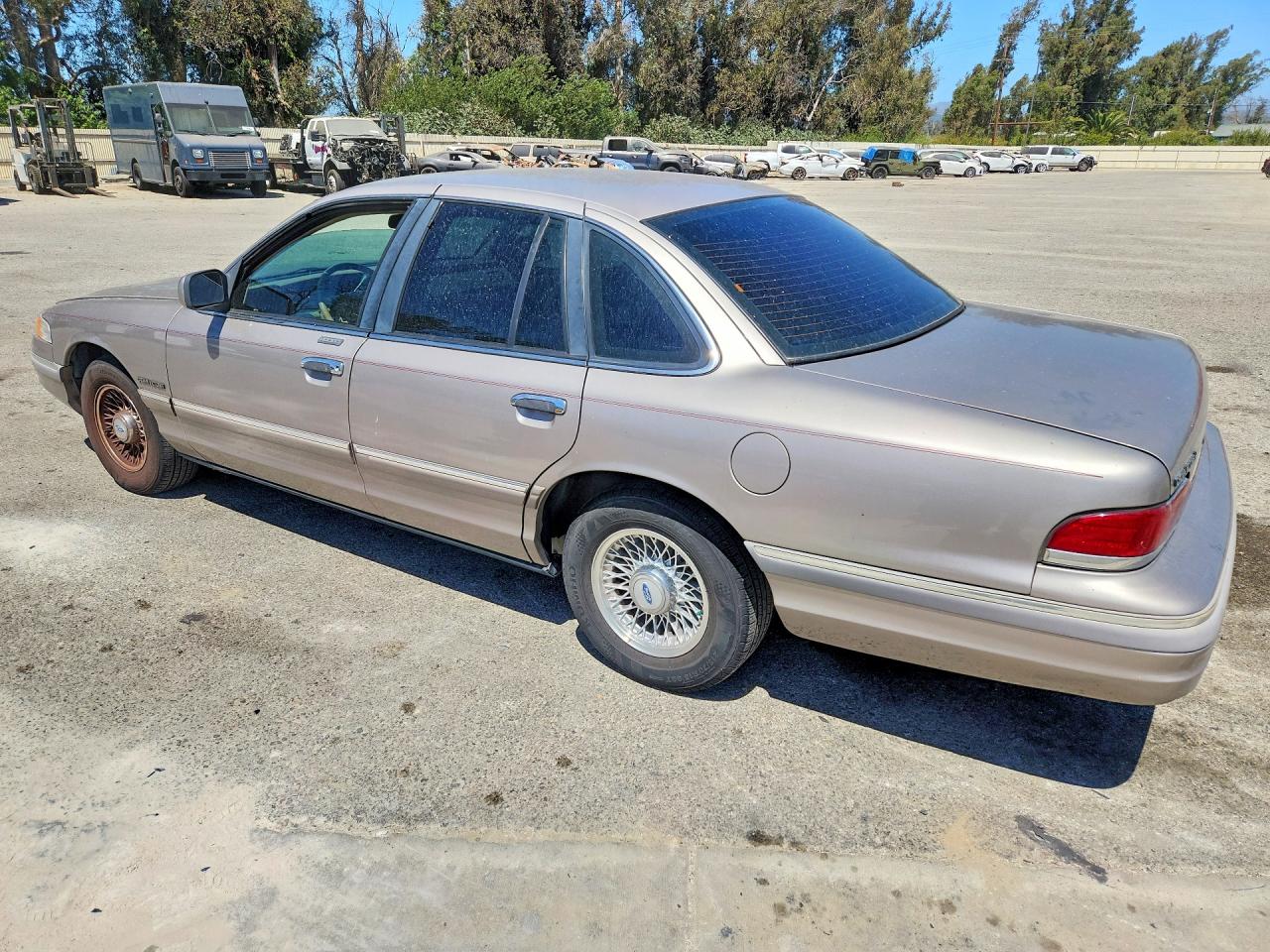 1994 FORD CROWN VIC