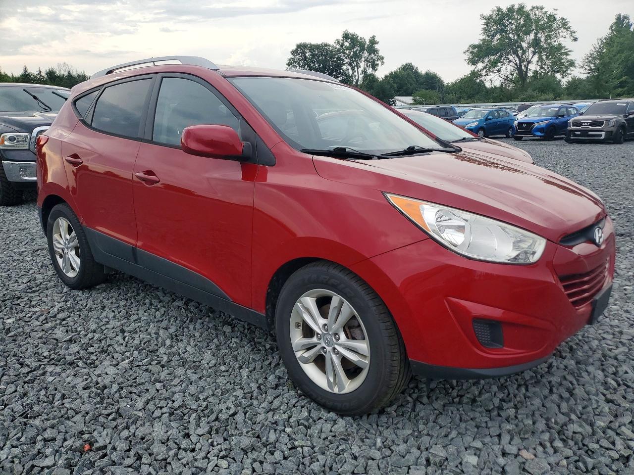 2010 HYUNDAI TUCSON