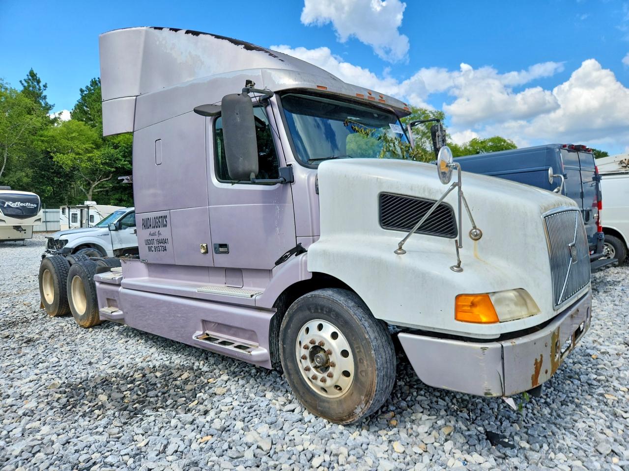 2003 VOLVO VN