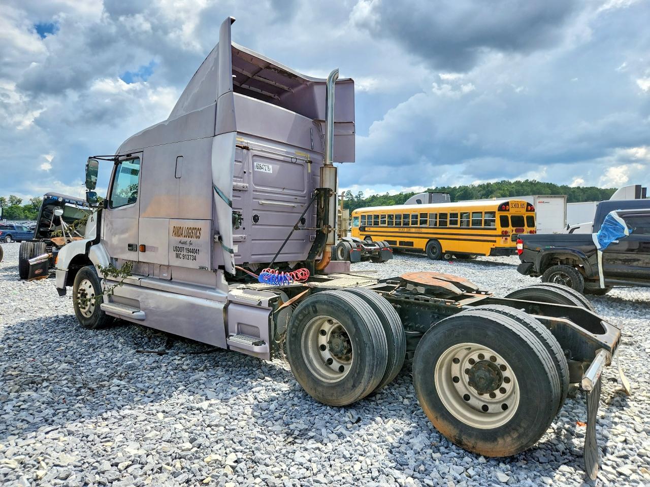 2003 VOLVO VN