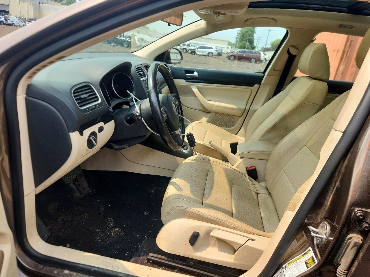 2014 VOLKSWAGEN JETTA
