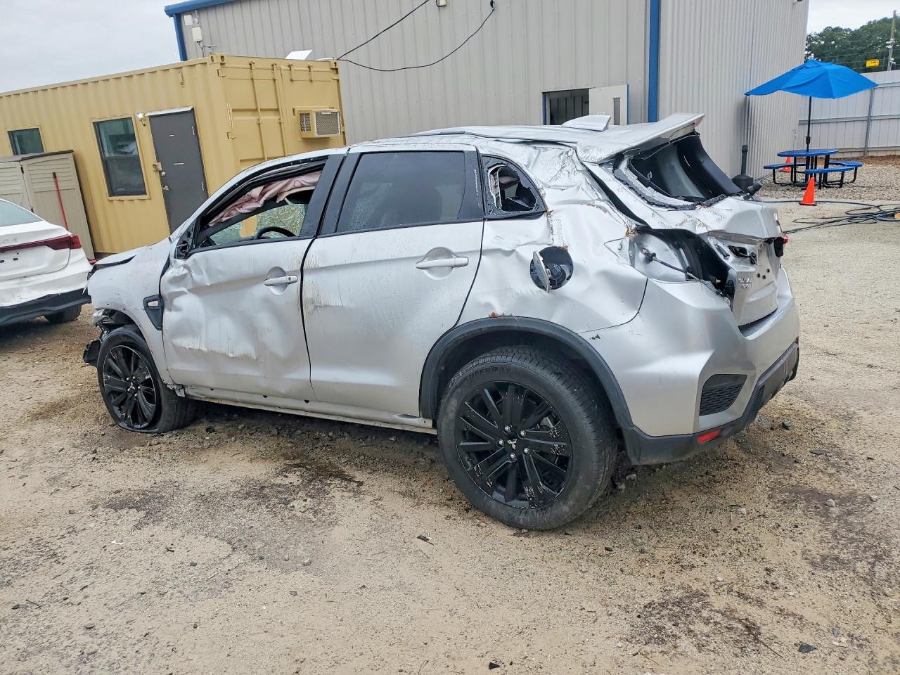 2025 MITSUBISHI OUTLANDER