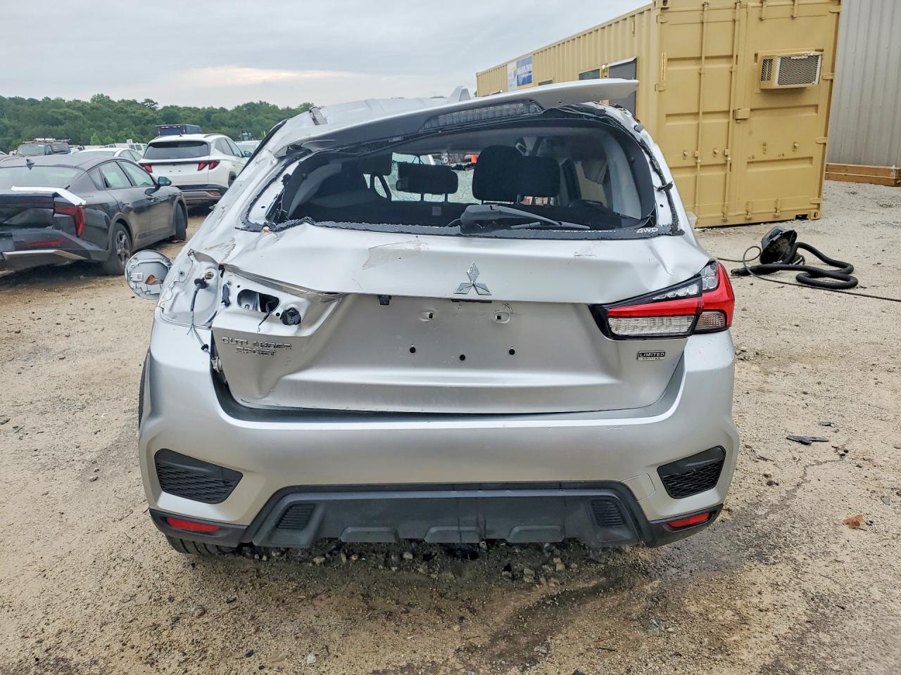 2025 MITSUBISHI OUTLANDER