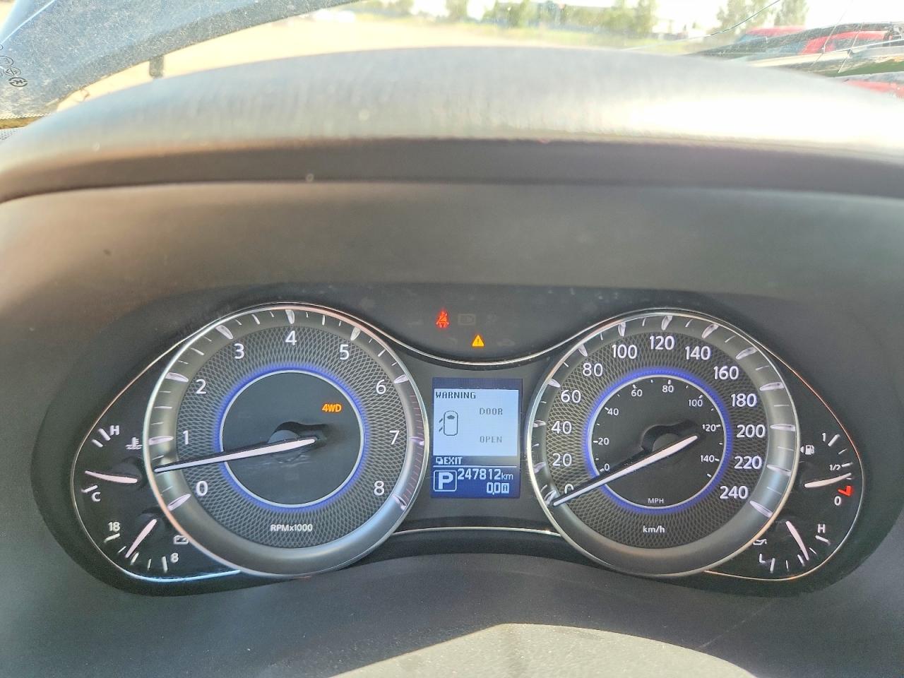 2013 INFINITI QX56