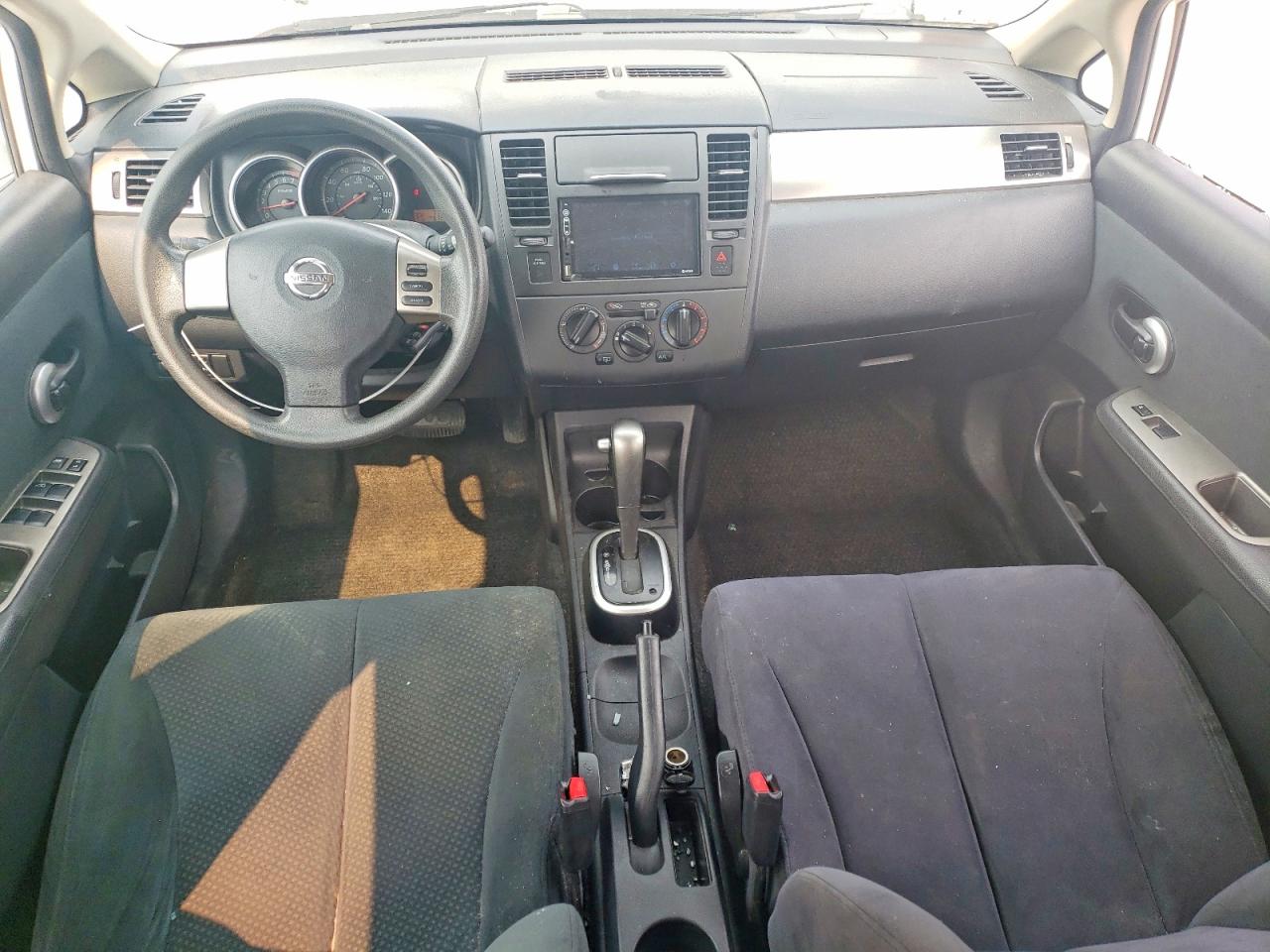 2010 NISSAN VERSA