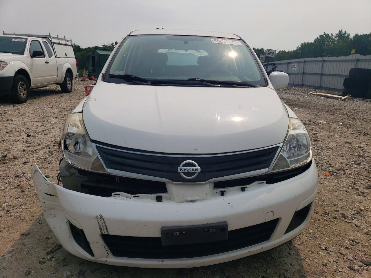 2010 NISSAN VERSA