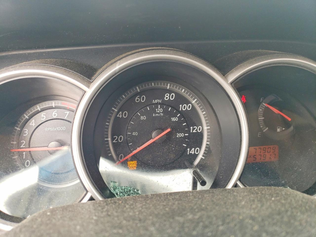 2010 NISSAN VERSA