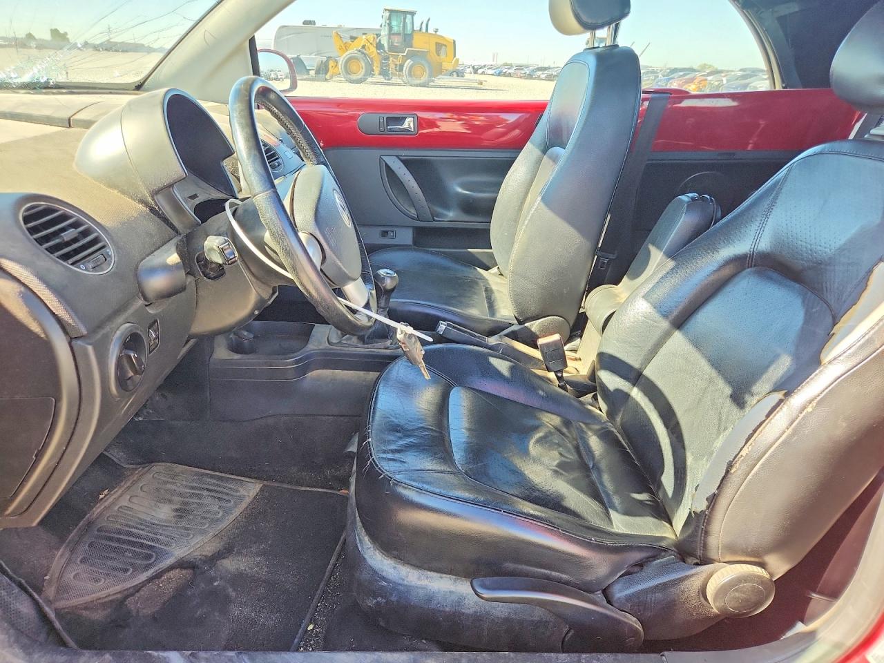 2006 VOLKSWAGEN BEETLE