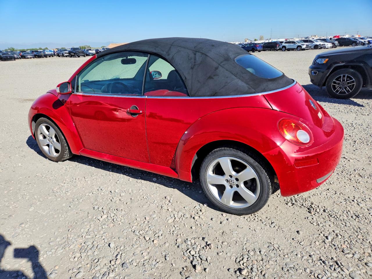 2006 VOLKSWAGEN BEETLE