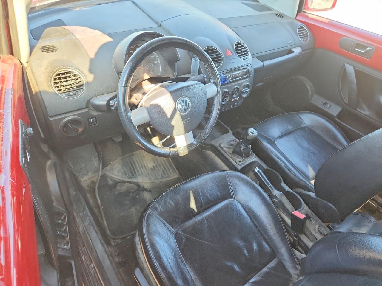 2006 VOLKSWAGEN BEETLE