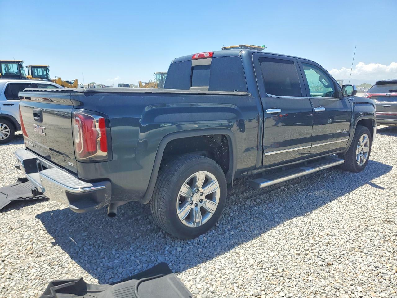 2018 GMC SIERRA