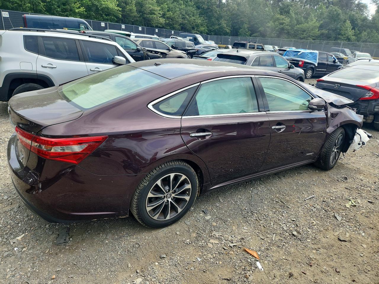 2018 TOYOTA AVALON
