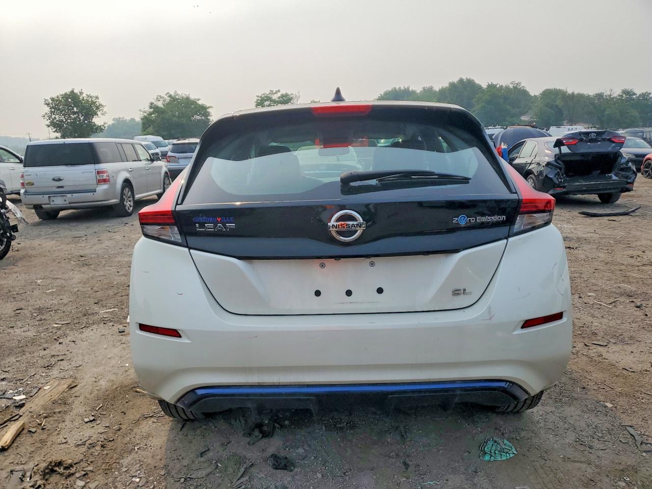 2018 NISSAN LEAF