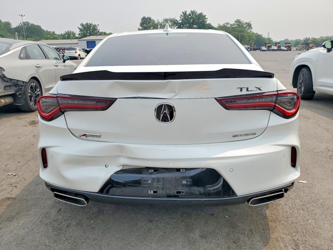 2022 ACURA TLX