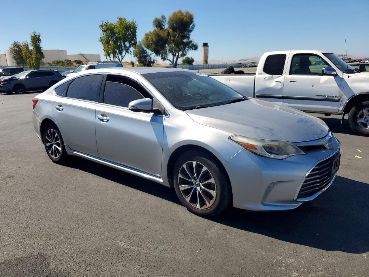 2017 TOYOTA AVALON