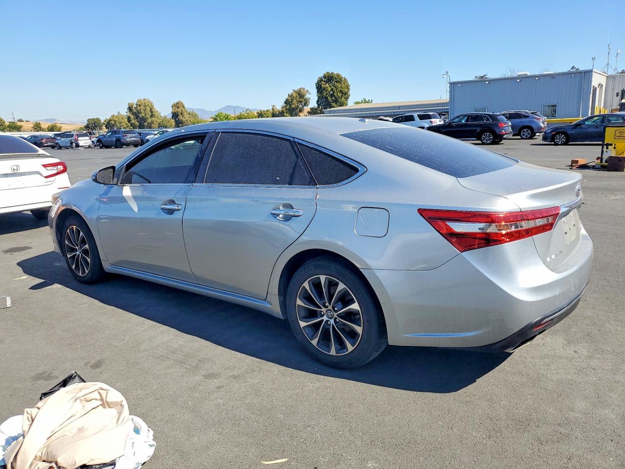 2017 TOYOTA AVALON