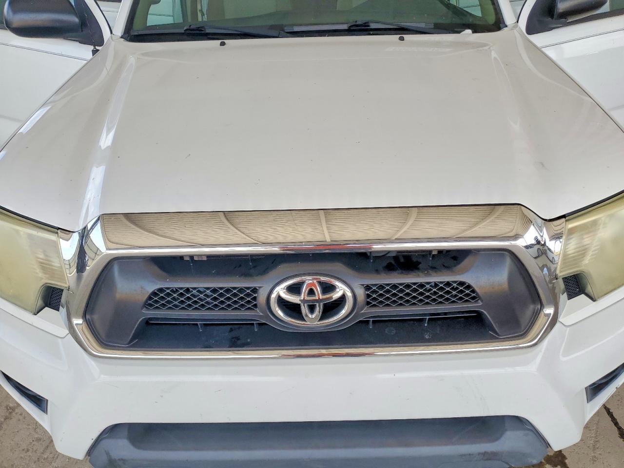 2015 TOYOTA TACOMA