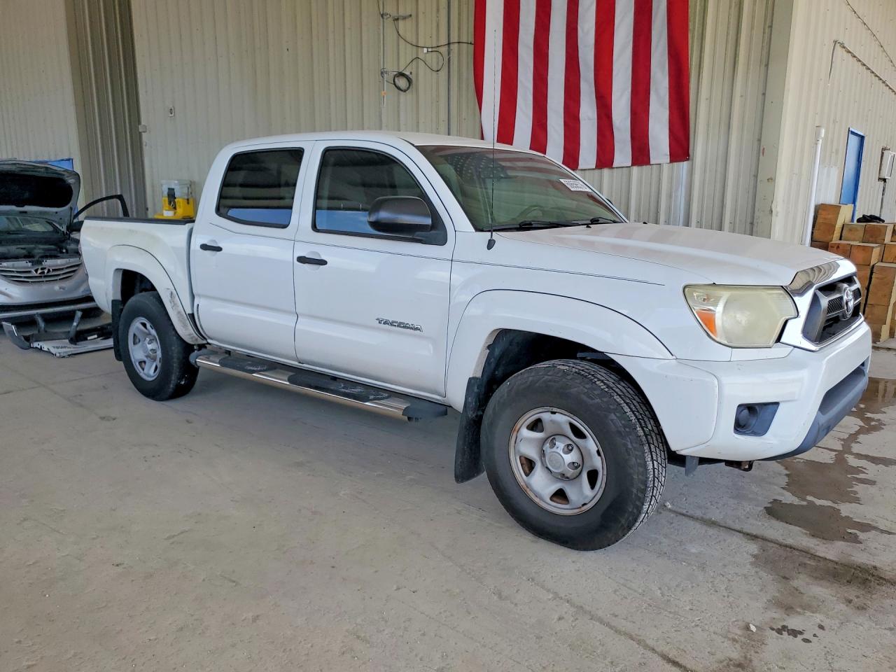 2015 TOYOTA TACOMA