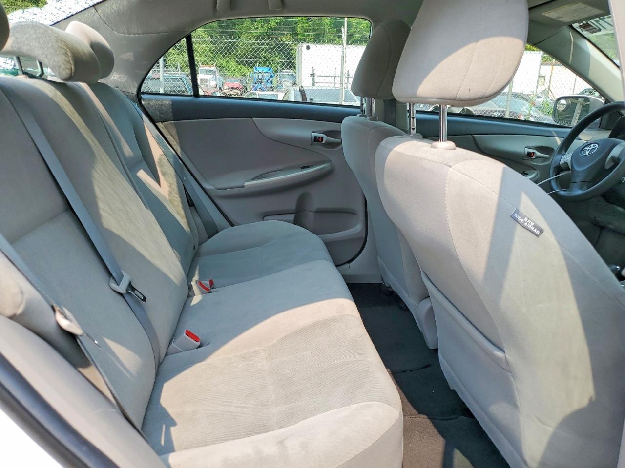 2012 TOYOTA COROLLA
